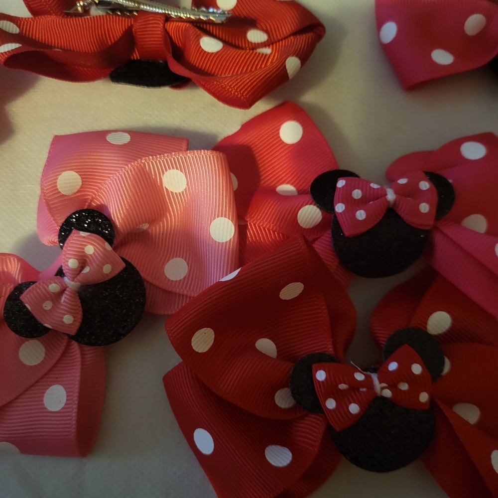 Minnie Mouse Hair Accessories - Picture 2 of 3